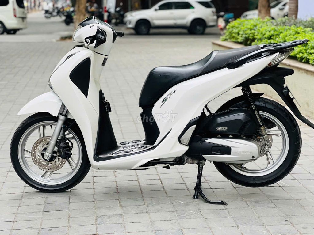 HONDA SH 125 NGUYÊN BẢN BIỂN 29 ĐK 2018. Mua bán Xe máy tại Quận Nam Từ Liêm Hà Nội được đăng bởi Nam Anh hình 5