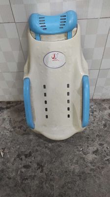 Ghế gội đầu cho bé và mẹ dưới 45kg. Mua bán Mẹ và bé tại Quận Hai Bà Trưng Hà Nội được đăng bởi Nam Lâm