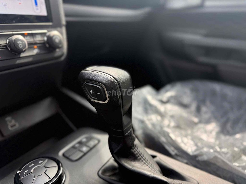 Ford Ranger XLS Trắng. Mua bán Ô tô tại Quận Cái Răng Cần Thơ được đăng bởi Nguyễn Nhân  hình 17