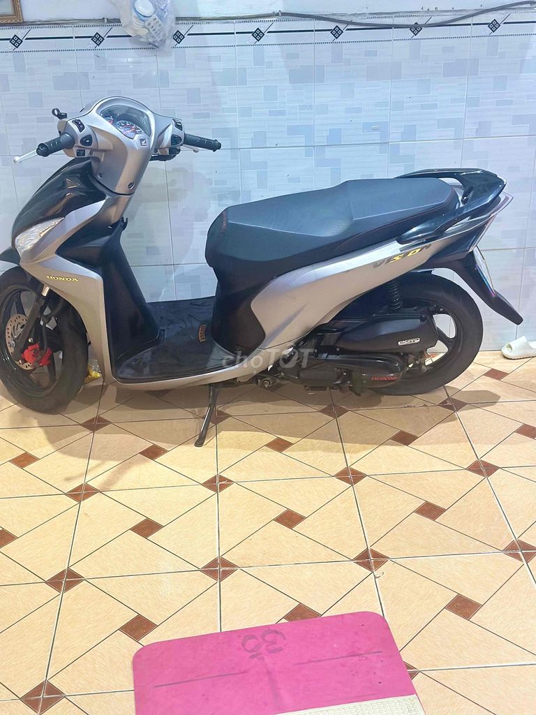 Honda Vision 2018 Серый серебристый 21353 км