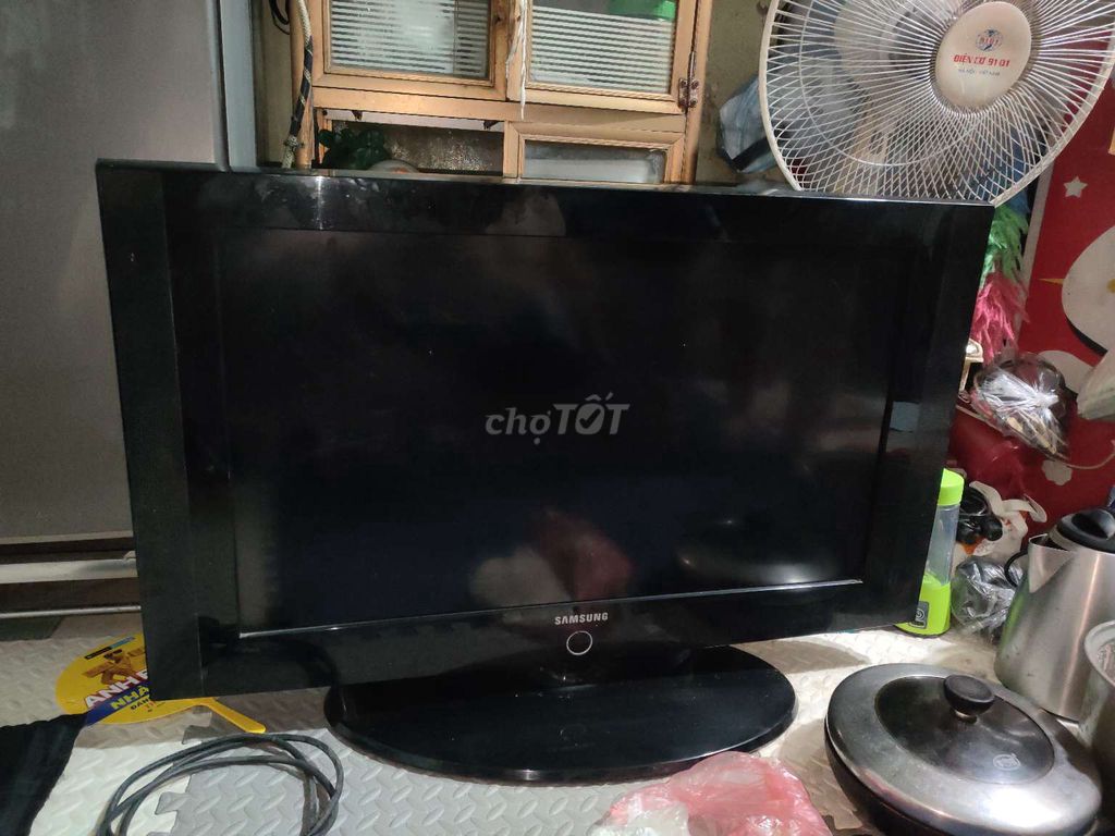 Tivi Samsung Màn hình phẳng Đen Đã sử dụng. Mua bán Tivi, Âm thanh tại Quận Đống Đa Hà Nội được đăng bởi Bấnn Trà hình 1
