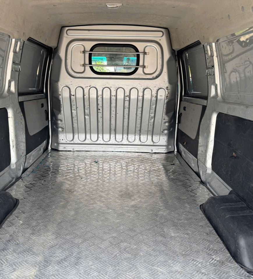 Bán xe van 2 chỗ Dongben 945kg đời 2023 thùng 2m2. Mua bán Xe tải, xe ben tại Thành phố Thuận An Bình Dương được đăng bởi Xe tải Bình Dương hình 3