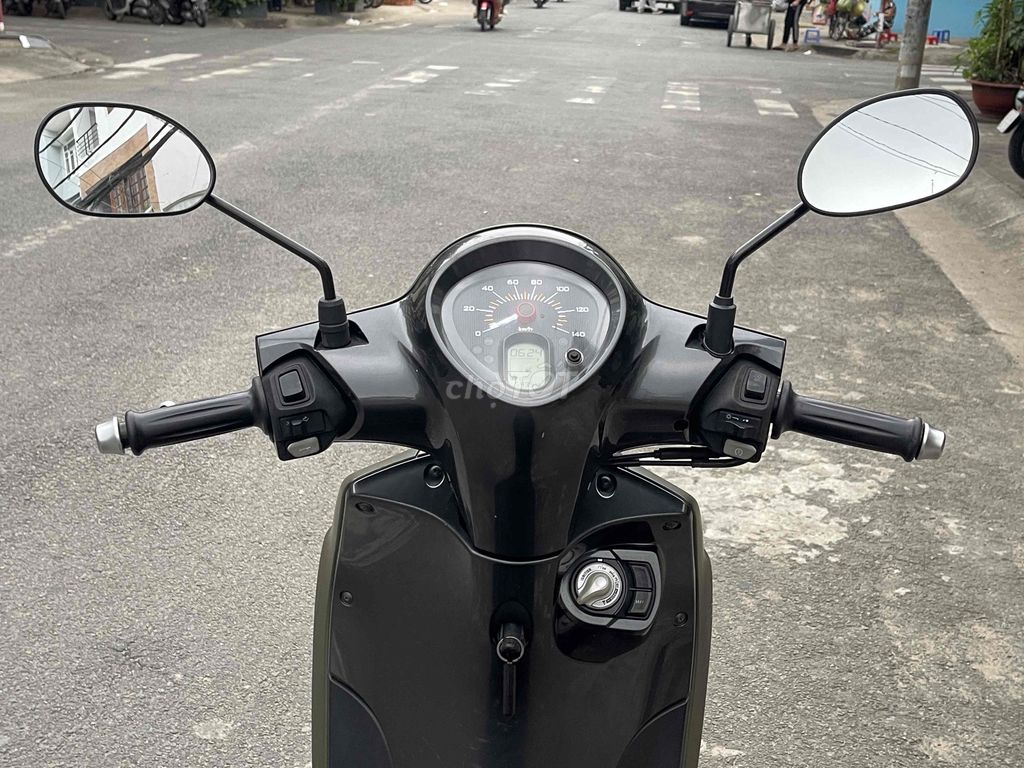 Yamaha Janus 2017 Smartkey Xám chính chủ ký. Mua bán Xe máy tại Quận 7 Tp Hồ Chí Minh được đăng bởi Đinh Hiêp hình 5