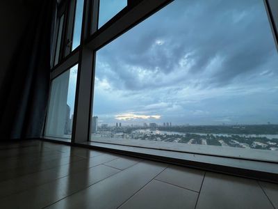 Cho thuê The Vista View mặt sông ntcb 142m2 3PN 3WC giá 34,3 triệu