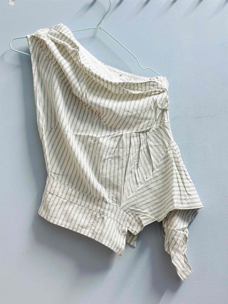 Áo kiểu Nữ Aurora Trắng sọc Vải mềm mại size S. Mua bán Quần áo tại Huyện Hồng Ngự Đồng Tháp được đăng bởi Yến Nhi hình 1