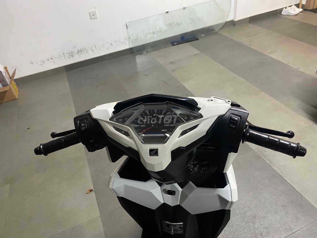 EM KẸT TIỀN CẦN BÁN XE CLICK THÁI 125 NGAY TÊN EM. Mua bán Xe máy tại Quận Tân Phú Tp Hồ Chí Minh được đăng bởi Xèn a lủ hình 4