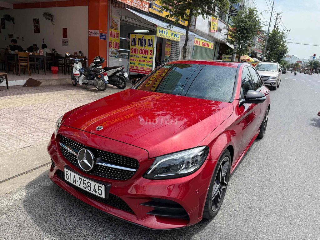 Mercedes Benz C Class 2020 C300 AMG - 30000 km