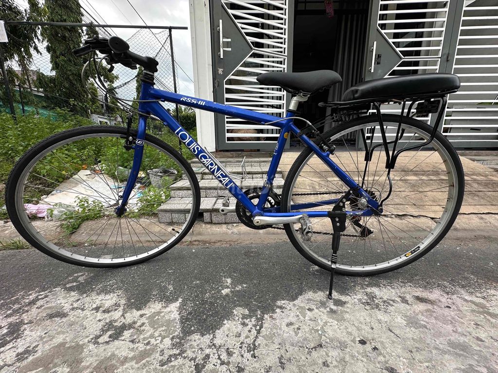Cần bán xe đạp Louis Garneau (Canada)