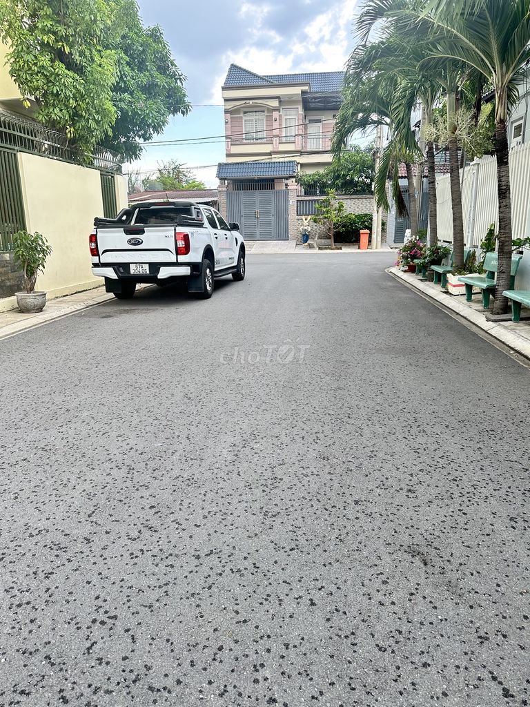 Bán đất sổ đỏ 198m2, đường 28, P. Hiệp Bình Chánh, Thủ Đức.