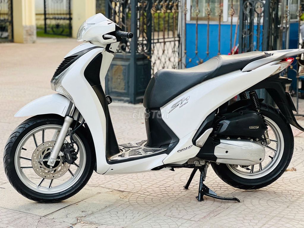 Honda SH 125i Màu TRẮNG  Chính Chủ Biển 29. Mua bán Xe máy tại Quận Nam Từ Liêm Hà Nội được đăng bởi Mai Khánh hình 6