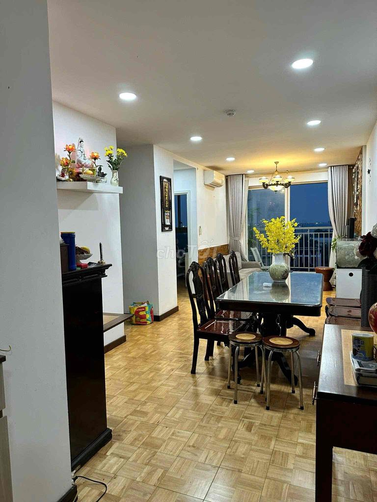 Cho thuê căn hộ Cộng Hoà Garden, 72m2 2PN-2WC đầy đủ nội thất, view SB