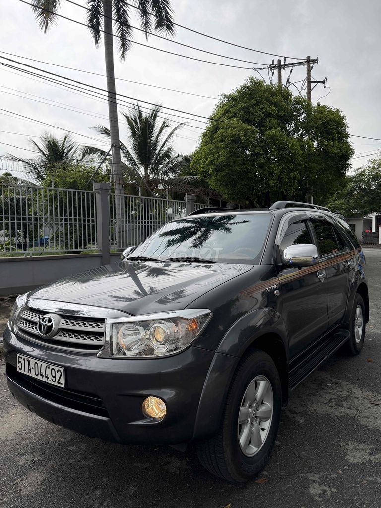 Toyota Fortuner 2011 Серая Автомат 57 000 км