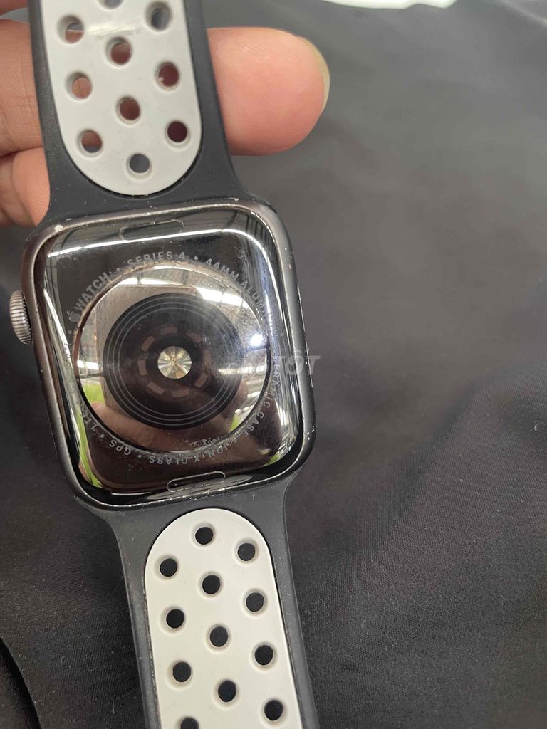 Apple Watch Series 4 44mm Nhôm eSIM GPS. Mua bán Thiết bị đeo thông minh tại Huyện Kiến Xương Thái Bình được đăng bởi hai củ hình 1
