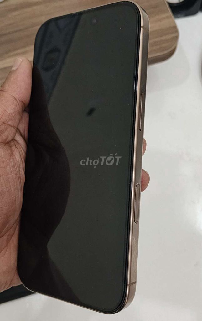 Apple iPhone 16 Pro 128GB Vàng. Mua bán Điện thoại tại Thành phố Long Xuyên An Giang được đăng bởi Tường Anh Nguyễn hình 1