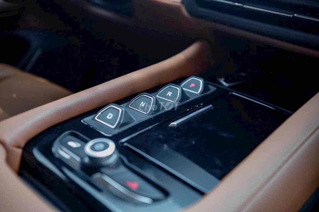 VF8 LUX PLUS ĐỦ MÀU GIAO NGAY-BAO ĐẬU HS KHÓ!. Mua bán Ô tô tại Quận 5 Tp Hồ Chí Minh được đăng bởi Kỳ hình 8