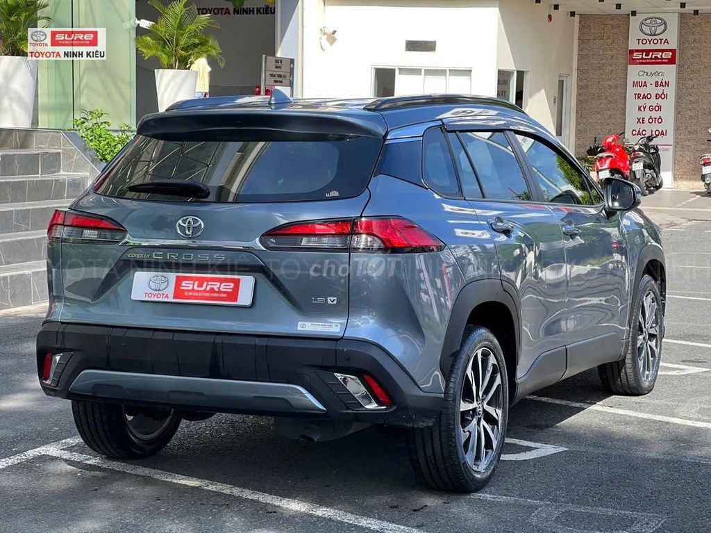 Toyota Cross 1.8V 2021 màu xám, 54.000 km. Mua bán Ô tô tại Quận Ninh Kiều Cần Thơ được đăng bởi Phúc Toyota Ninh Kiều hình 5