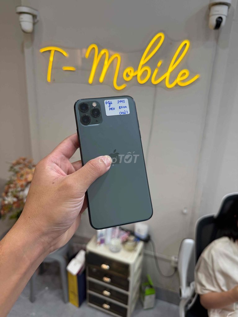 11 Promax 64Gb Quốc Tế zin full pin new 100%. Mua bán Điện thoại tại Quận Thanh Xuân Hà Nội được đăng bởi Ngô Tráng T Mobile hình 1