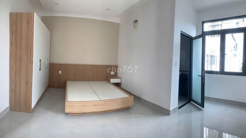 Căn góc 2 mặt tiền 200m2, 4 phòng ngủ, KDC Hoàng Nam 5, Tân Bình Dĩ An