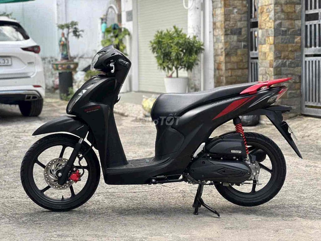 vision cá tính nâm 5cây xe đẹp. Mua bán Xe máy tại Thành phố Biên Hòa Đồng Nai được đăng bởi Vũ Xuân Quang hình 4