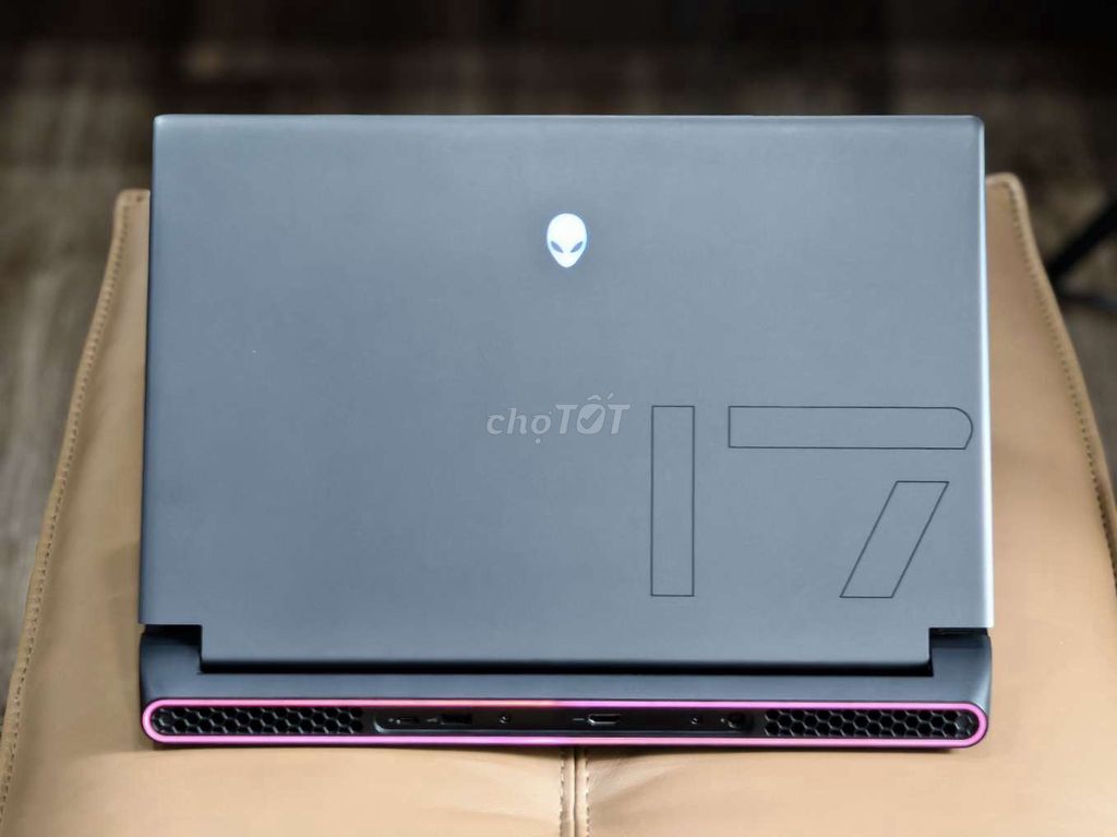 Alienware M17 R5: Ryzen 7/16G/1T/3070Ti/FHD 360Hz. Mua bán Laptop tại Quận Gò Vấp Tp Hồ Chí Minh được đăng bởi NGUYỄN NGỌC TUẤN hình 1