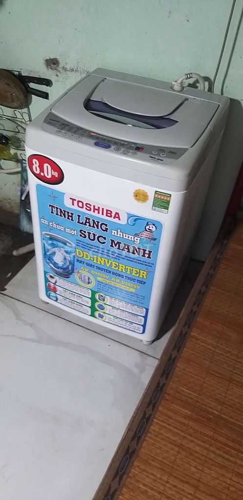 Cần bán máy giặt toshiba 8kg