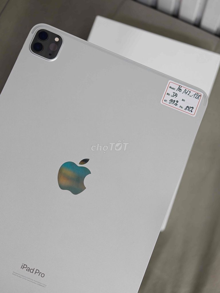 Apple iPad Pro M2 128GB Bạc WiFi 99% p88% Zin 100%. Mua bán Máy tính bảng tại Quận Đống Đa Hà Nội được đăng bởi Quý Hoàng hình 1