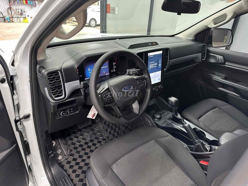 Ford Ranger 2023 XLS AT 2 cầu. Mua bán Ô tô tại Thành phố Buôn Ma Thuột Đắk Lắk được đăng bởi Hiếu Đắk Lắk hình 9