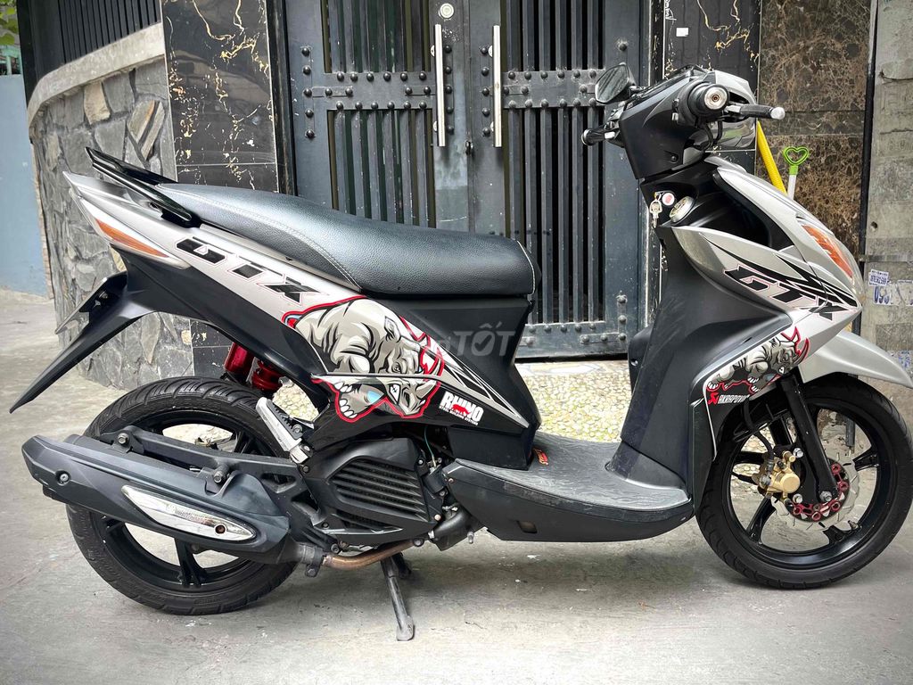 luvias xc 2010 xe dọn mới máy zin bstp chính chủ. Mua bán Xe máy tại Quận Bình Tân Tp Hồ Chí Minh được đăng bởi Khang Lê hình 1