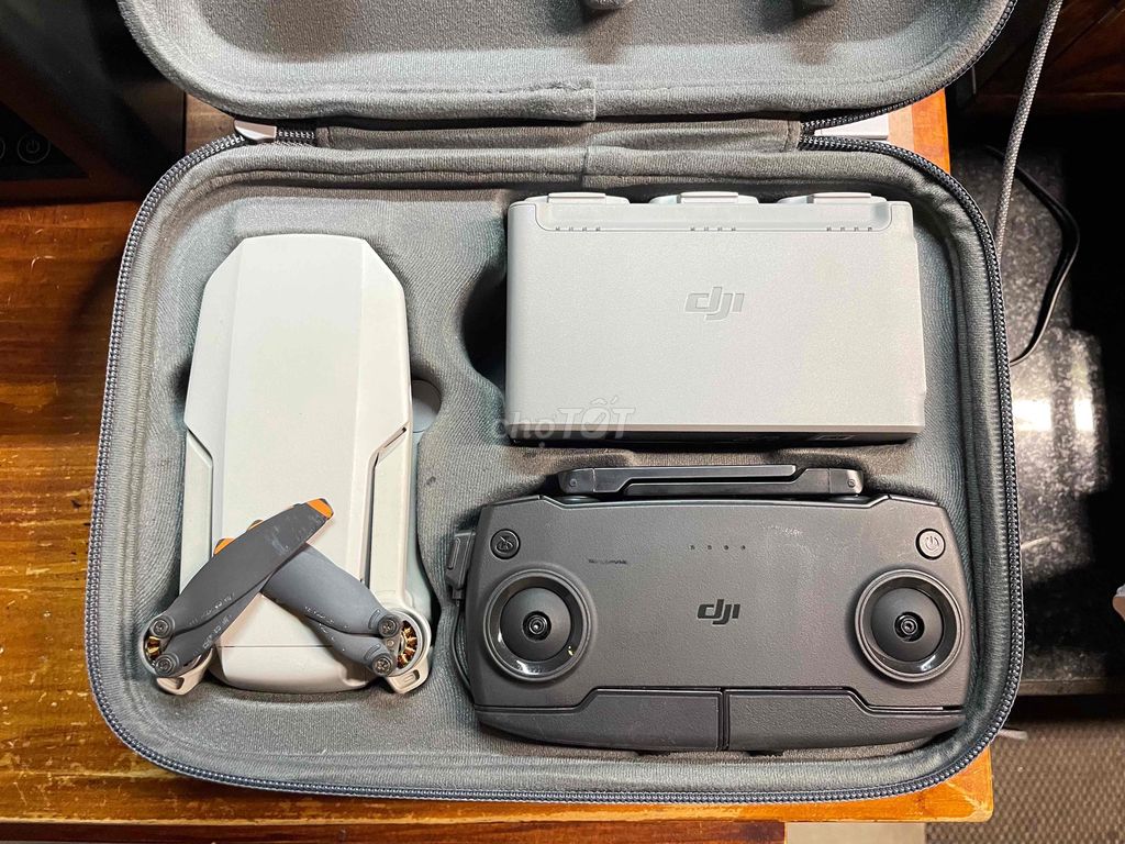 Flycam DJI Mini SE Trắng Đen Đã sử dụng. Mua bán Máy ảnh, Máy quay tại Quận Ngũ Hành Sơn Đà Nẵng được đăng bởi Thien hình 1