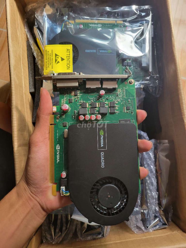 SẴN 20C CARD QUADRO 2000 1G D5 LIKE NEW ĐẸP RẺ