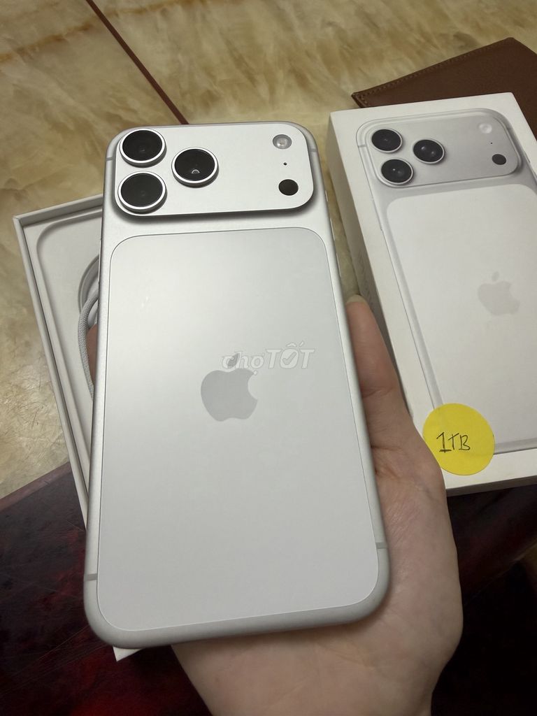 Apple iPhone 17 Promax 1TB Trắng Mỹ Likenew 99,99%. Mua bán Điện thoại tại Quận 6 Tp Hồ Chí Minh được đăng bởi Huyền Trần hình 1