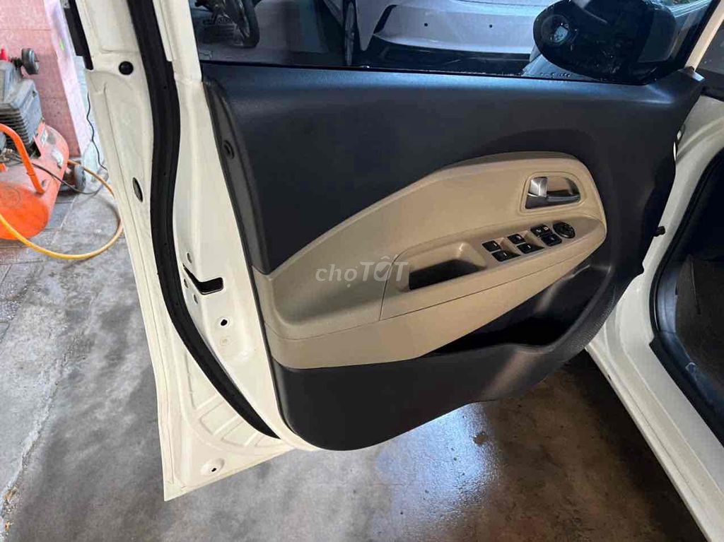 Kia Rio 2016 1.4 AT Sedan - 150000 km. Mua bán Ô tô tại Thành phố Mỹ Tho Tiền Giang được đăng bởi M hình 9