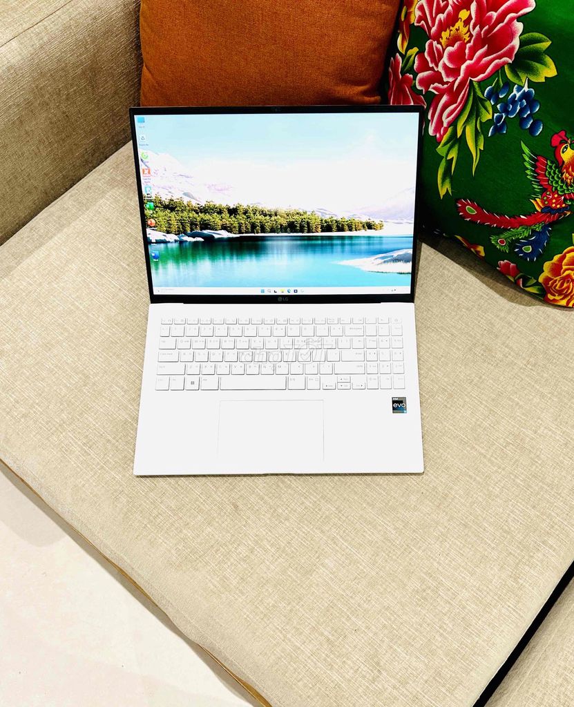 LG Gram 16Z90Q i5-1240P 16GB/512GB 16 inch 2.5K. Mua bán Laptop tại Quận Hồng Bàng Hải Phòng được đăng bởi Trần Mạnh Cường hình 1