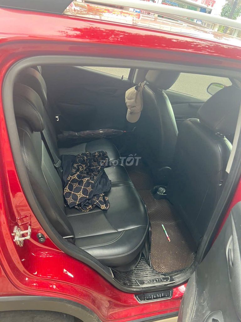 VinFast Fadil 2020 1.4 AT - 42000 km. Mua bán Ô tô tại Thành Phố Đồng Hới Quảng Bình được đăng bởi Đinh Nam Sơn hình 3