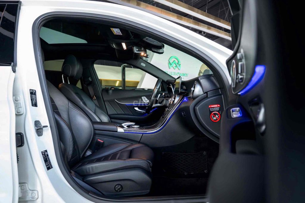 Mercedes Benz C Class 2020 C 300 AMG. Mua bán Ô tô tại Quận Tân Bình Tp Hồ Chí Minh được đăng bởi GREENWAY AUTO hình 7