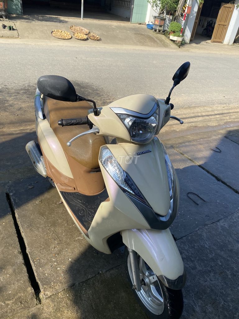 Xe k dùng đến cần bán xe chính chủ. Mua bán Xe máy tại Huyện Văn Yên Yên Bái được đăng bởi Chinh Xuân hình 1