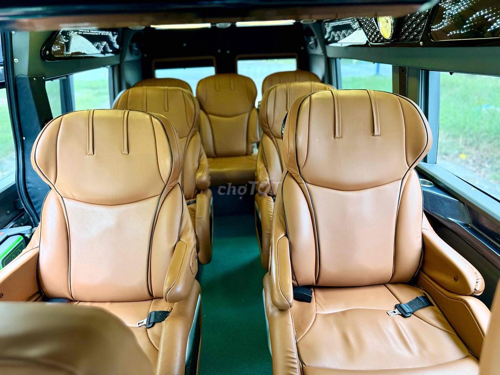 Ford Transit 2018 limousine- 85000 km 9 chỗ. Mua bán Ô tô tại Quận 12 Tp Hồ Chí Minh được đăng bởi a trung hình 10