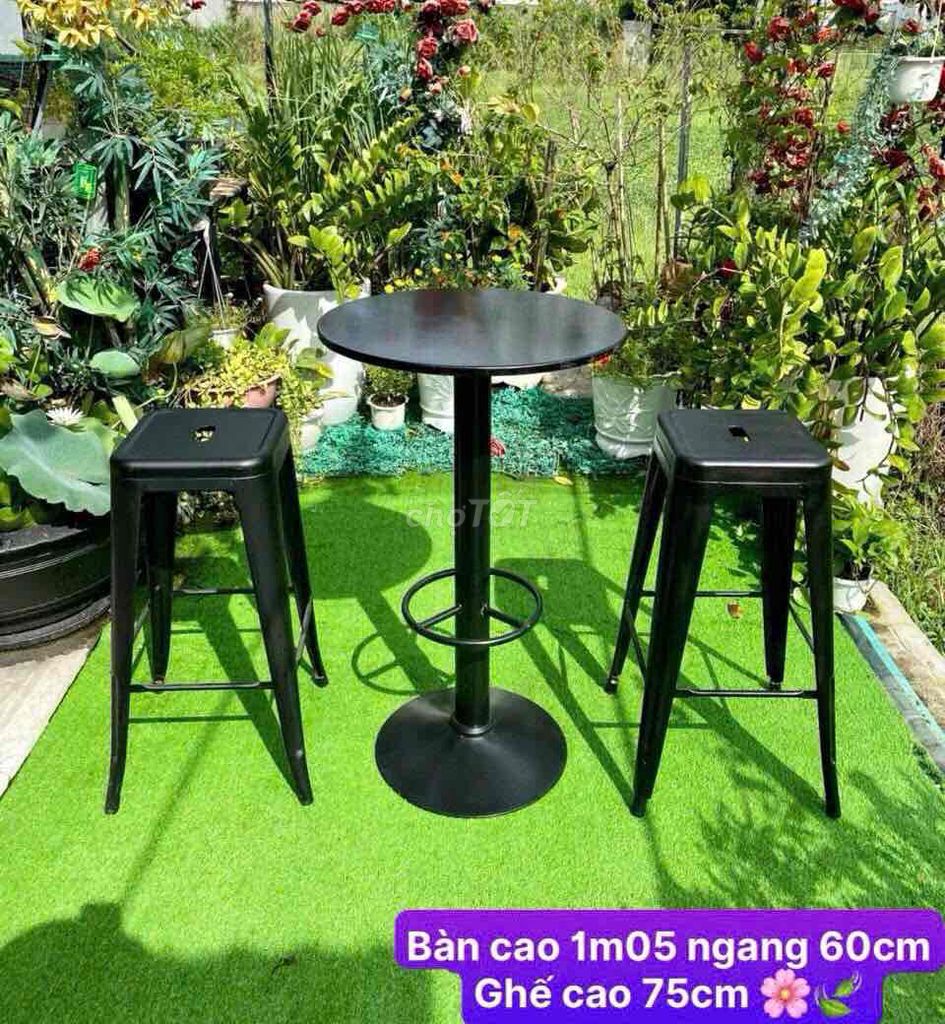 Mình cần thanh lý bàn ghế cao bar caffe sân vườn 🌷