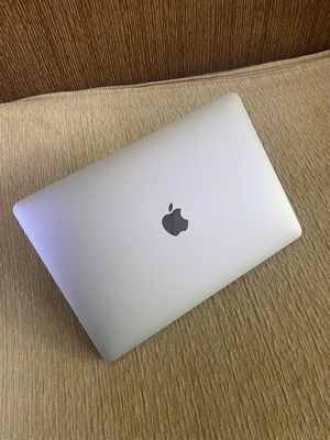 Macbook Pro 2020 Core i5,SSD 1Tb,13.3in Retina đẹp