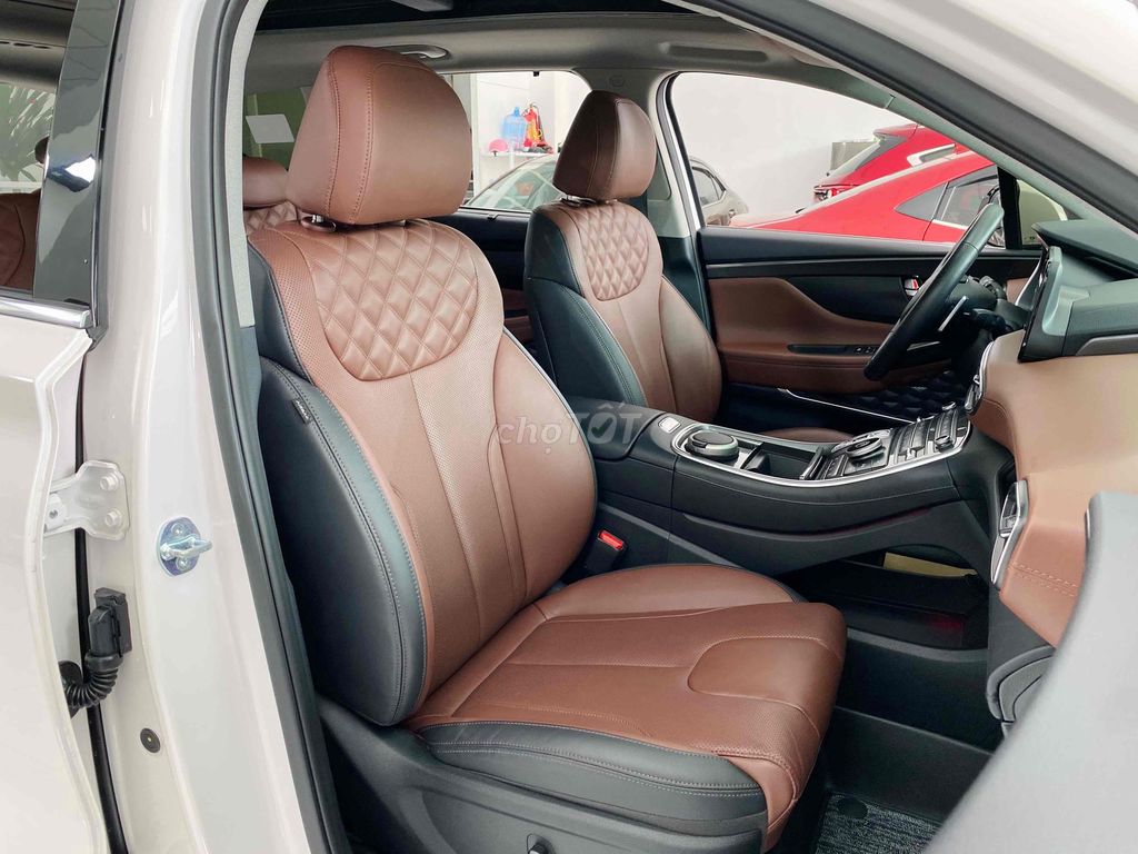 Hyundai Santa Fe 2024 Cao cấp 2.5L HTRAC - 4500 km. Mua bán Ô tô tại Thành phố Thủ Đức Tp Hồ Chí Minh được đăng bởi Quốc Nhẫn hình 8