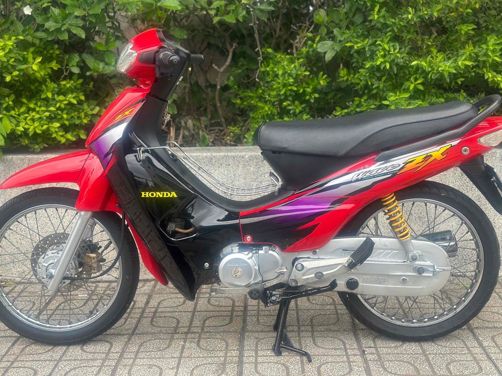 Honda Wave ZX 2005 родной двигатель 50 куб.см номер гор. Хошимин