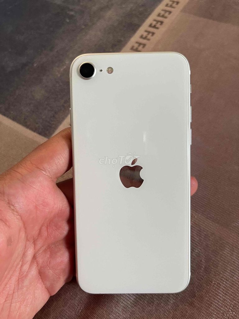 Apple iPhone SE 2 Trắng. Mua bán Điện thoại tại Quận Bắc Từ Liêm Hà Nội được đăng bởi nhan hoang hình 1