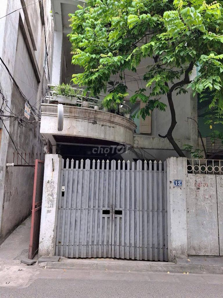 Bán nhà 3 tầng số 12 ngõ 69A phố Hoàng Văn Thái  giá 28 tỷ