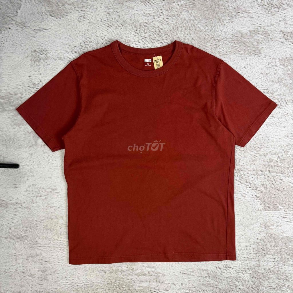 Áo thun Uniqlo đỏ XL unisex. Mua bán Quần áo tại Quận Ngũ Hành Sơn Đà Nẵng được đăng bởi Bạch Lê Hoàng hình 1