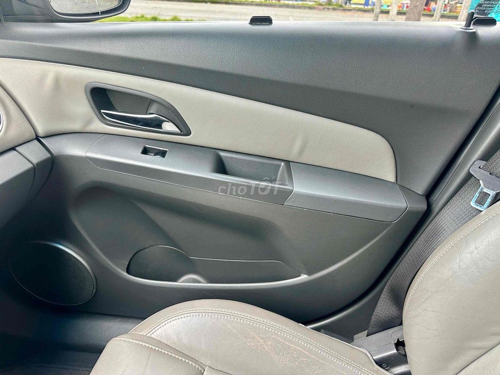 Chevrolet Cruze 2010 LTZ 1.8 - 48000 km. Mua bán Ô tô tại Quận Ninh Kiều Cần Thơ được đăng bởi Huy Hoàng hình 16