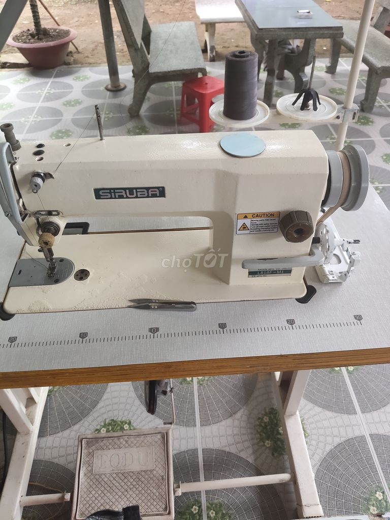 Máy may cơ Siruba L818F-M1 Trắng kem. Mua bán Đồ chuyên dụng, Giống nuôi trồng tại Huyện Giồng Trôm Bến Tre được đăng bởi Nam Huynh hình 1