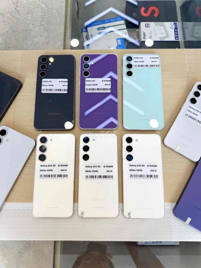 Samsung Galaxy S23 FE 8GB/256GB Đen. Mua bán Điện thoại tại Huyện Mỏ Cày Nam Bến Tre được đăng bởi TAKI Mobile Điện Thoại Trả Góp Giá Tốt Bến Tre hình 1