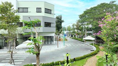 chính chủ - nhà phố 76,5m2, 1 trệt 2 lầu 3 phòng ngủ. Mua bán nhà ở tại Thành phố Thuận An Bình Dương được đăng bởi Ngô Kim Hổng