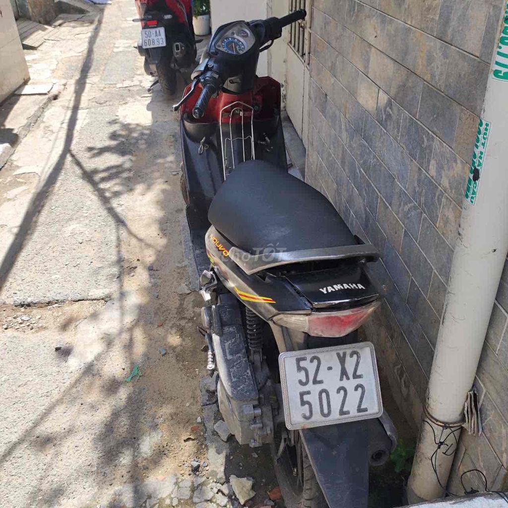 Yamaha Nouvo 2008 красно-черный 2-местный