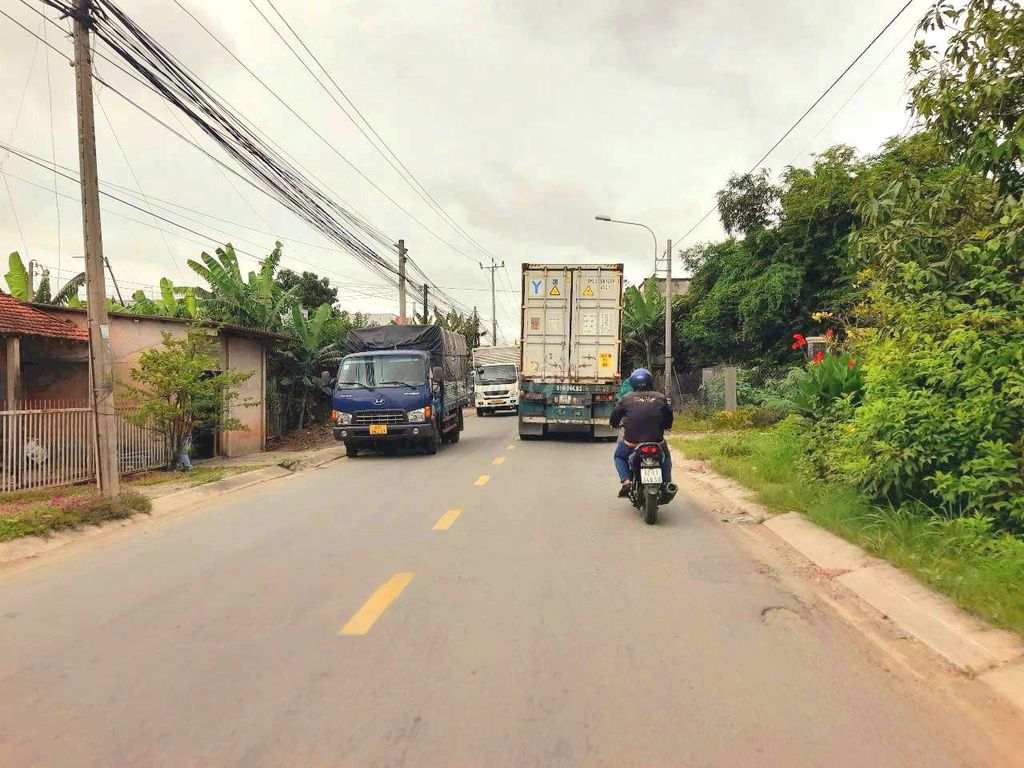 180m2 đất thổ góc 2 mặt tiền đường xe cont chỉ 850tr. Mua bán đất tại Huyện Tân Trụ Long An được đăng bởi Thanh Hùng hình 5